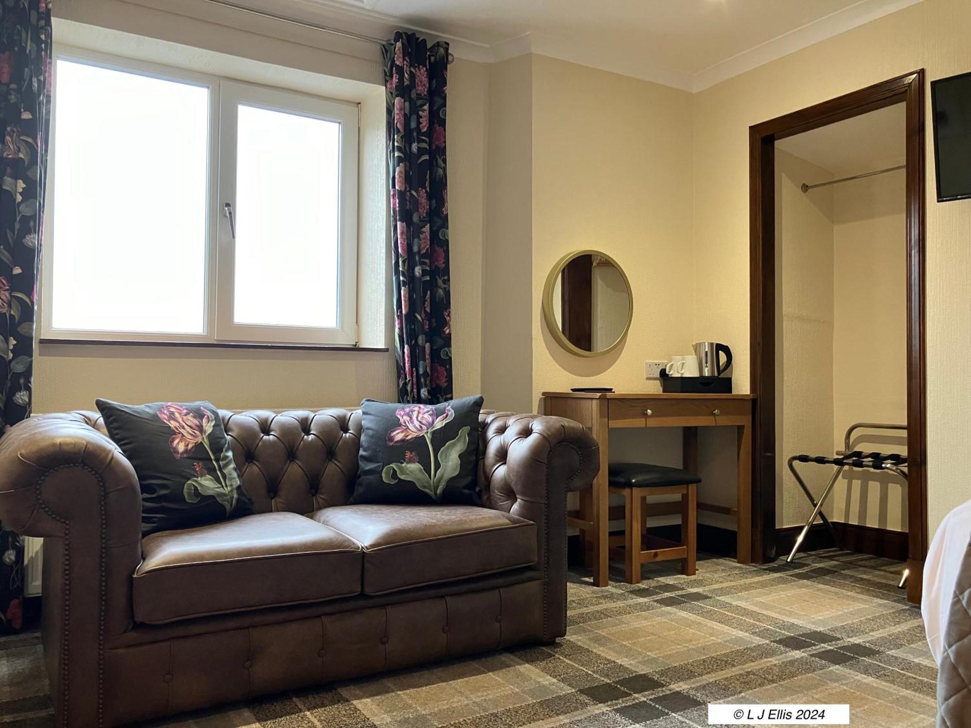 Foyers House Hotel Екстериор снимка